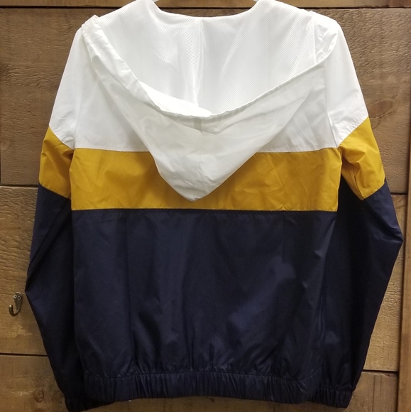 Forever 21 - Rain coat ❗ - Picture 2 of 3